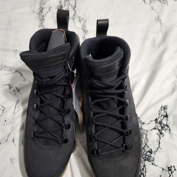 Jordan 9 boots - Picture 3 of 5